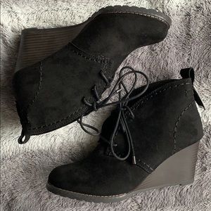 Authentic American Wedges